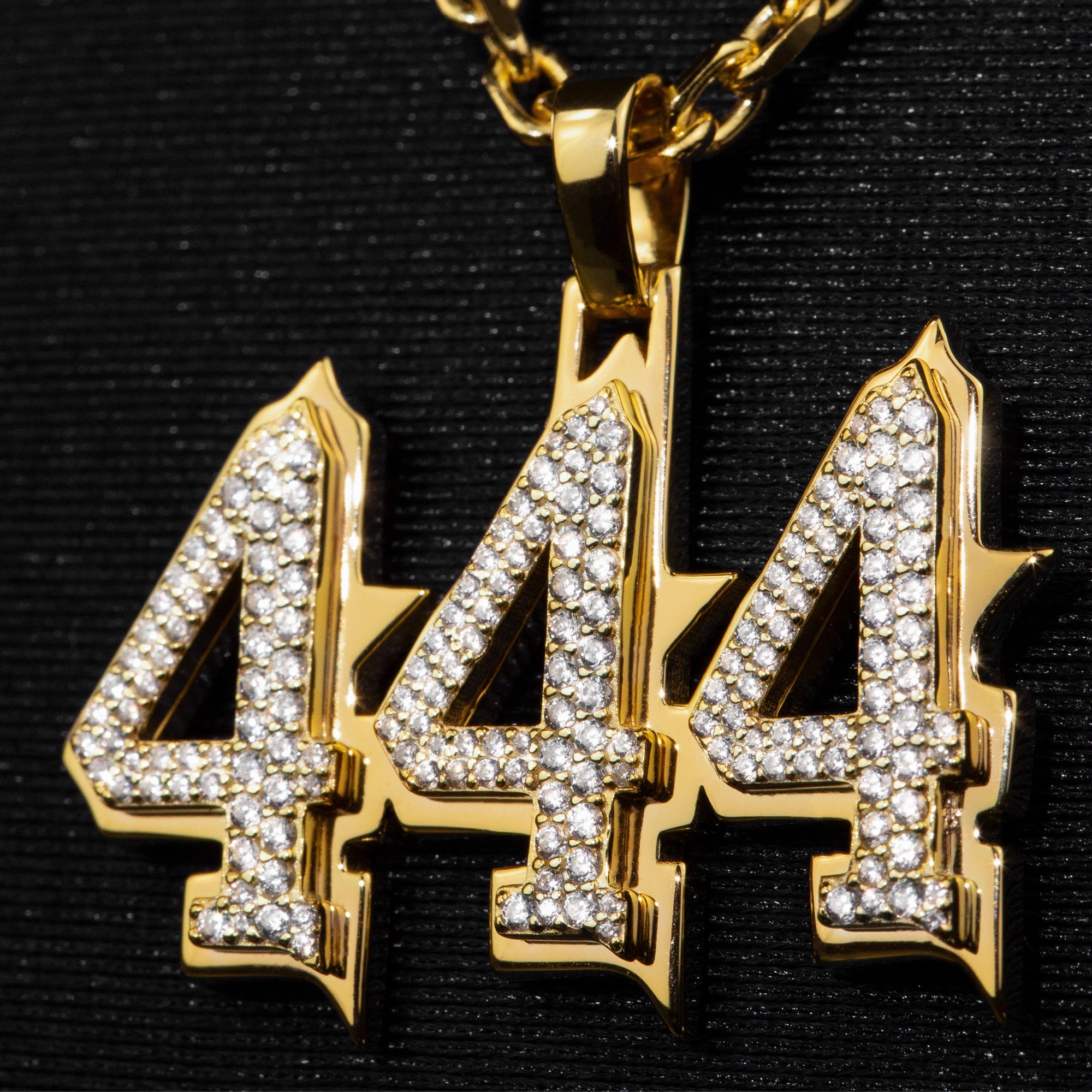 Set 444 Cadena + Dije Chapa de Oro 18k