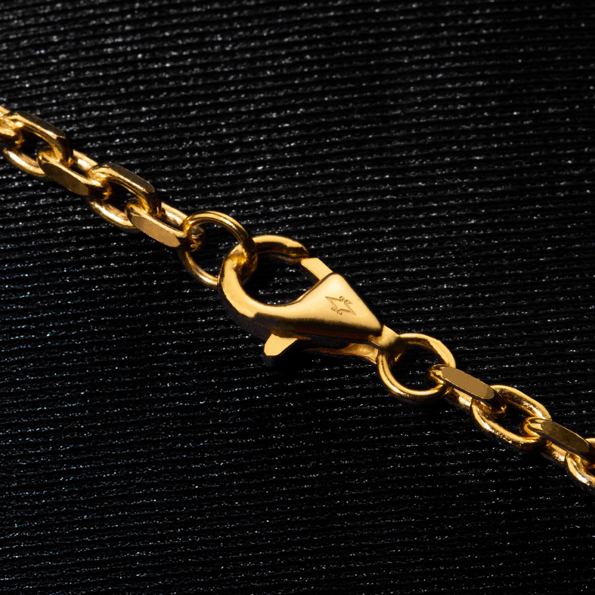 Set 444 Cadena + Dije Chapa de Oro 18k